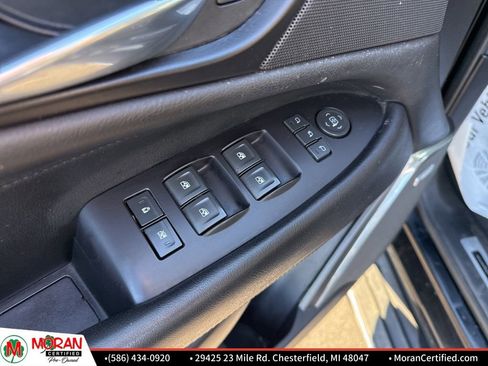 Used 2019 Cadillac Escalade Premium Luxury image 10