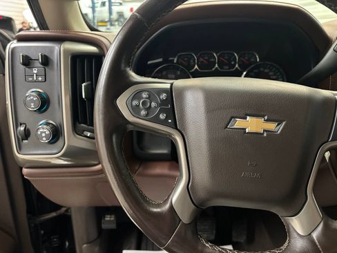Used 2019 Chevrolet Silverado 2500 High Country w/ Duramax Plus Package AWD/4WD image 14