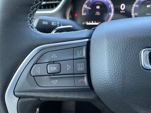 New 2025 Jeep Grand Cherokee Laredo image 17