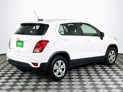 Used 2017 Chevrolet Trax LS FWD image 10