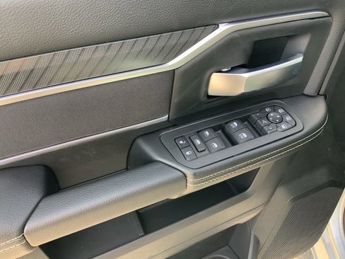 New 2026 RAM 2500 Big Horn AWD/4WD image 14