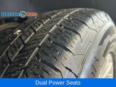 Used 2018 GMC Yukon XL SLT w/ Open Road Package AWD/4WD image 14