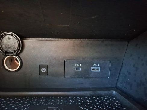 Certified 2024 Nissan Pathfinder SL image 12