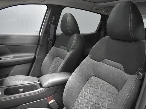 New 2025 Nissan Kicks SV w/ SV Premium Package image 5