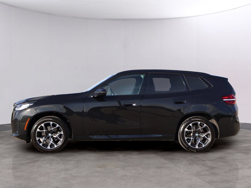Used 2025 BMW X3 xDrive30i AWD/4WD image 4