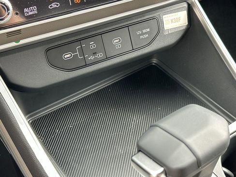 New 2026 Kia Carnival FWD image 26
