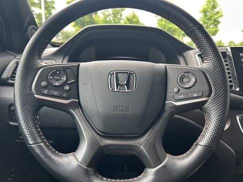 Used 2024 Honda Passport TrailSport image 17