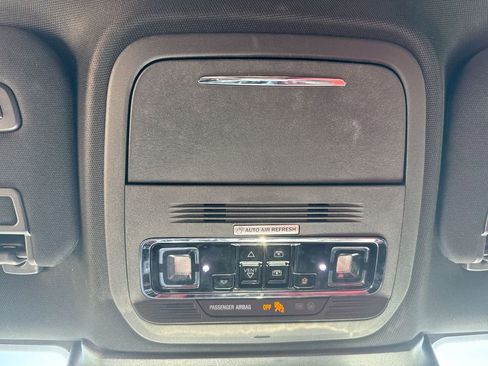 Used 2023 Lincoln Corsair Reserve w/ Equipment Group 202A FWD image 19