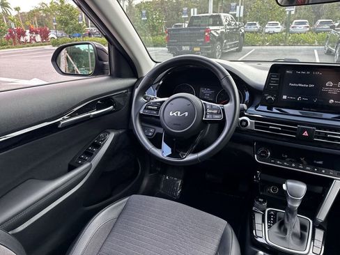 Used 2023 Kia Seltos S image 22