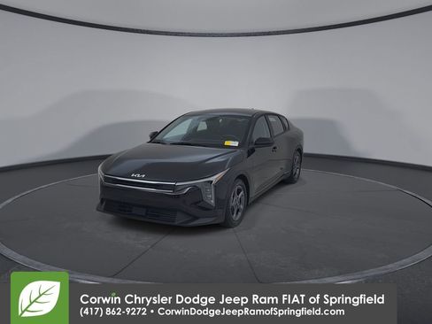 Used 2025 Kia K4 FWD image 6