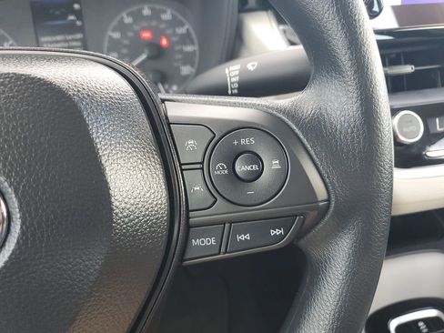 Certified 2025 Toyota Corolla LE w/ Convenience Package FWD image 20