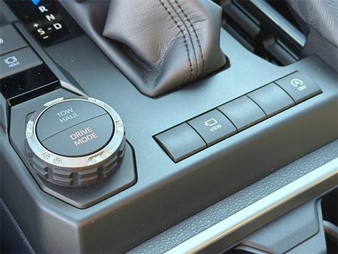 New 2025 Toyota 4Runner Limited image 27