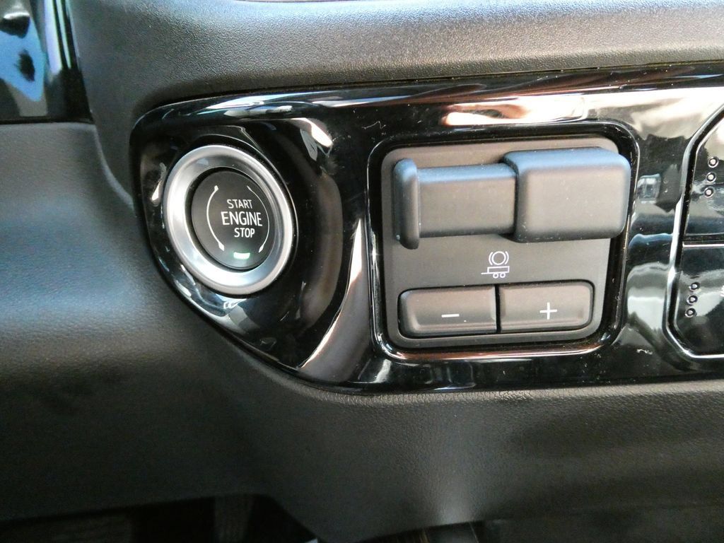 Certified 2024 GMC Sierra 1500 Elevation w/ Elevation Premium Package AWD/4WD image 30