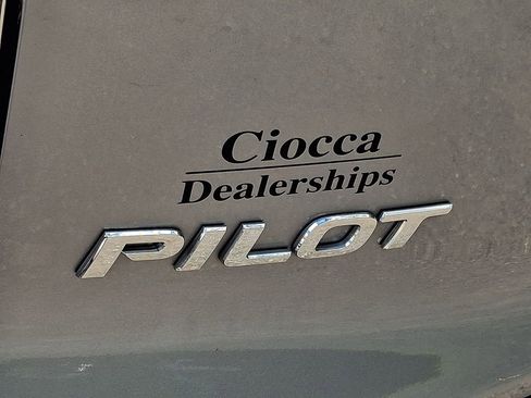 Used 2020 Honda Pilot EX image 33