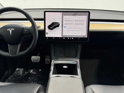 Used 2023 Tesla Model Y Long Range AWD/4WD image 15