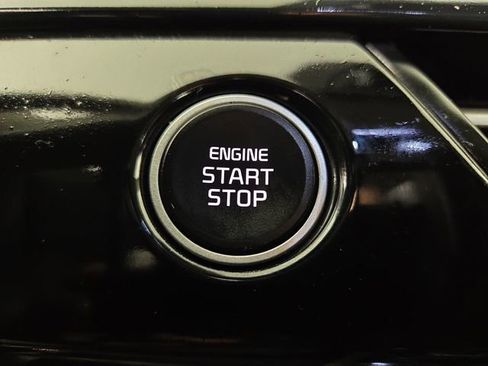 Certified 2025 Kia Seltos S image 26