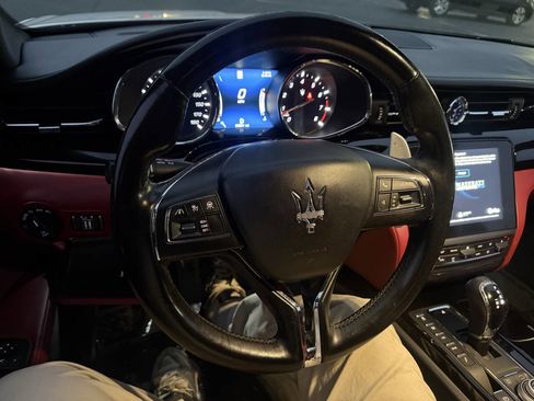 Used 2018 Maserati Quattroporte S GranSport image 20