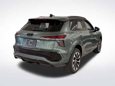 New 2026 Audi Q3 quattro 2.0T AWD/4WD image 5