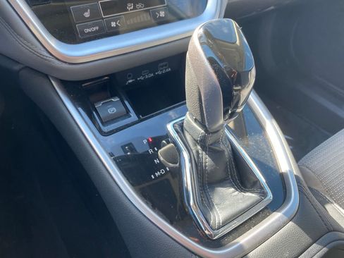 Used 2023 Subaru Outback Premium image 33