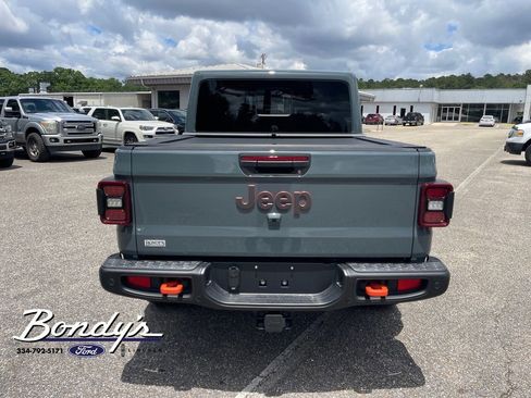 Used 2026 Jeep Gladiator Mojave AWD/4WD image 13