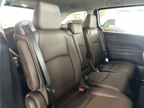 New 2026 Honda Odyssey Touring image 26
