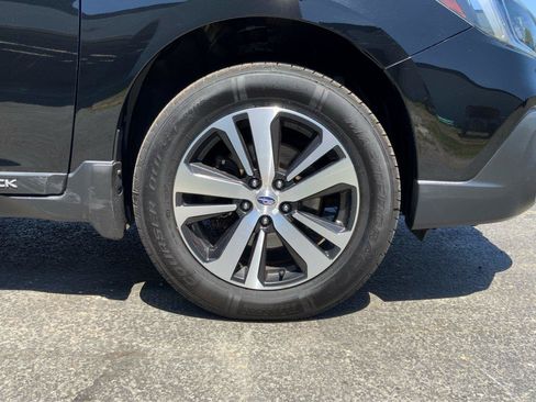 Used 2018 Subaru Outback 2.5i Limited AWD/4WD image 25