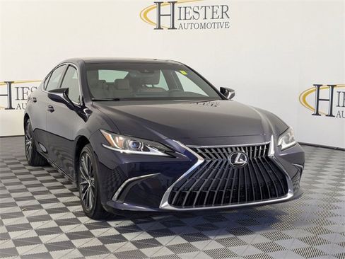 Used 2023 Lexus ES 350 w/ Premium Package image 2