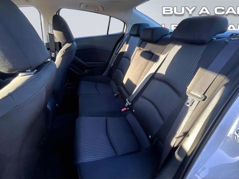 Used 2015 MAZDA MAZDA3 i Touring w/ Technology Package image 26