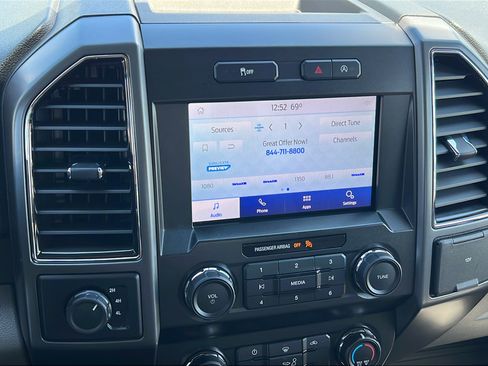 Used 2020 Ford F150 XLT w/ XTR Package AWD/4WD image 18