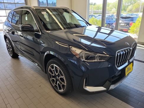 New 2026 BMW X1 xDrive28i w/ Technology Package AWD/4WD image 9