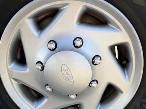 Used 2013 Ford E-350 and Econoline 350 Extended Super Duty w/ PWR Group image 18