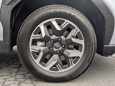 Used 2025 Subaru Forester Premium image 25