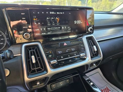 Used 2022 Kia Sorento S w/ Panoramic Sunroof Package AWD/4WD image 25