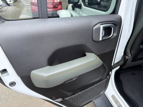 Used 2024 Jeep Wrangler High Altitude AWD/4WD image 14