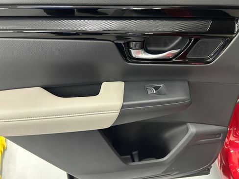 Used 2024 Honda CR-V EX-L image 17
