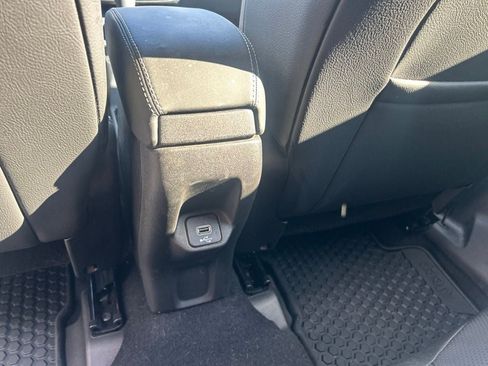 Used 2023 Jeep Renegade Limited AWD/4WD image 21
