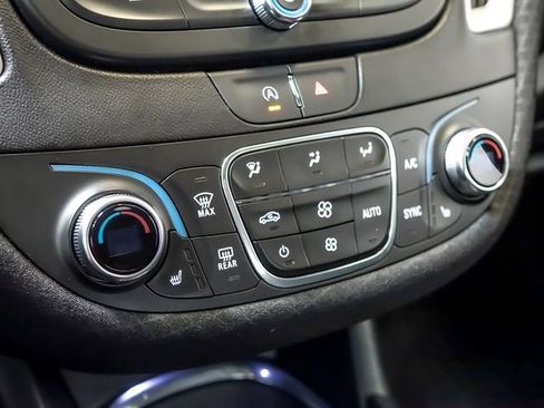 Used 2024 Chevrolet Malibu LT image 24