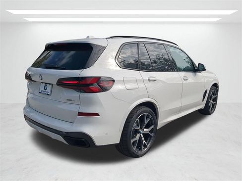 New 2026 BMW X5 xDrive40i w/ M Sport Package image 4