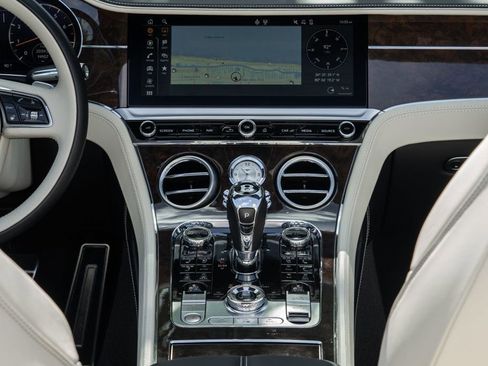Used 2023 Bentley Continental GT Azure AWD/4WD image 20
