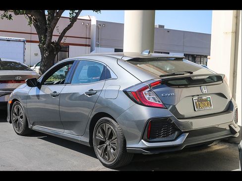 Used 2019 Honda Civic EX image 9