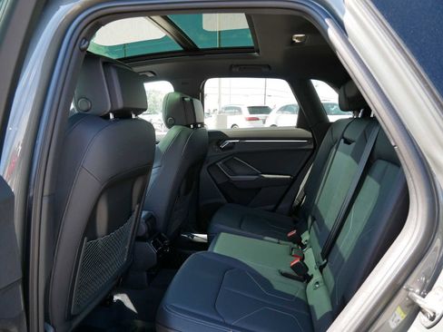 Used 2025 Audi Q3 2.0T Premium w/ Convenience Package AWD/4WD image 6