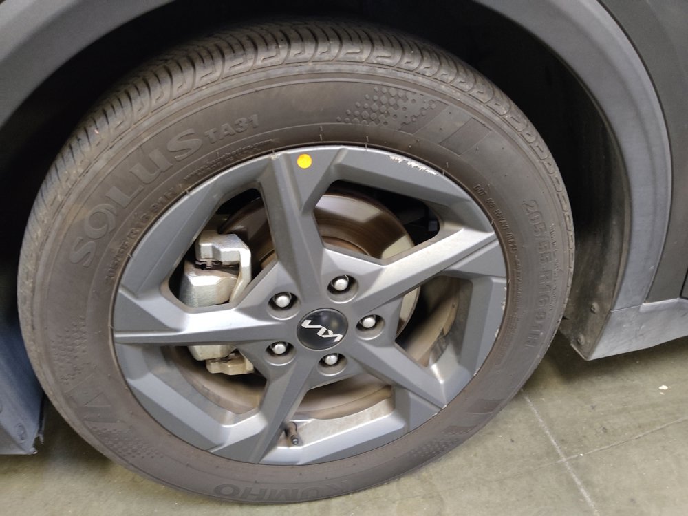 Used 2025 Kia K4 FWD image 31