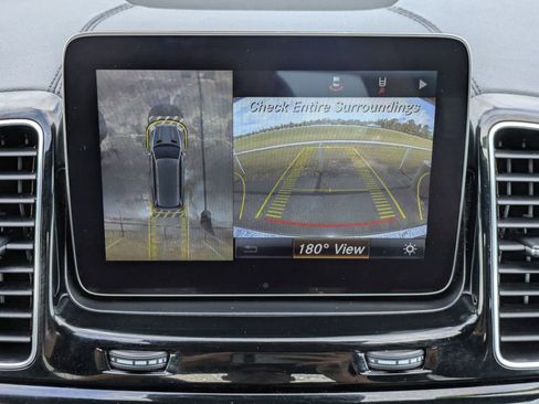 Used 2017 Mercedes-Benz GLS 450 4MATIC image 19