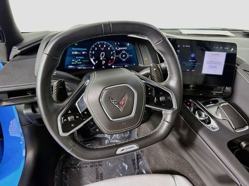 Used 2025 Chevrolet Corvette Z06 RWD image 22