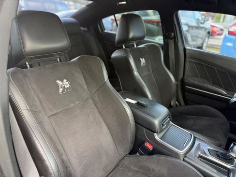 Used 2019 Dodge Charger Scat Pack w/ Plus Group image 27