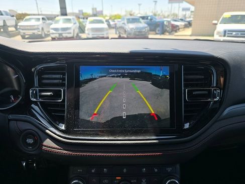 Used 2024 Dodge Durango GT image 18