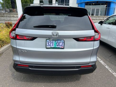 Used 2025 Honda CR-V EX-L image 5