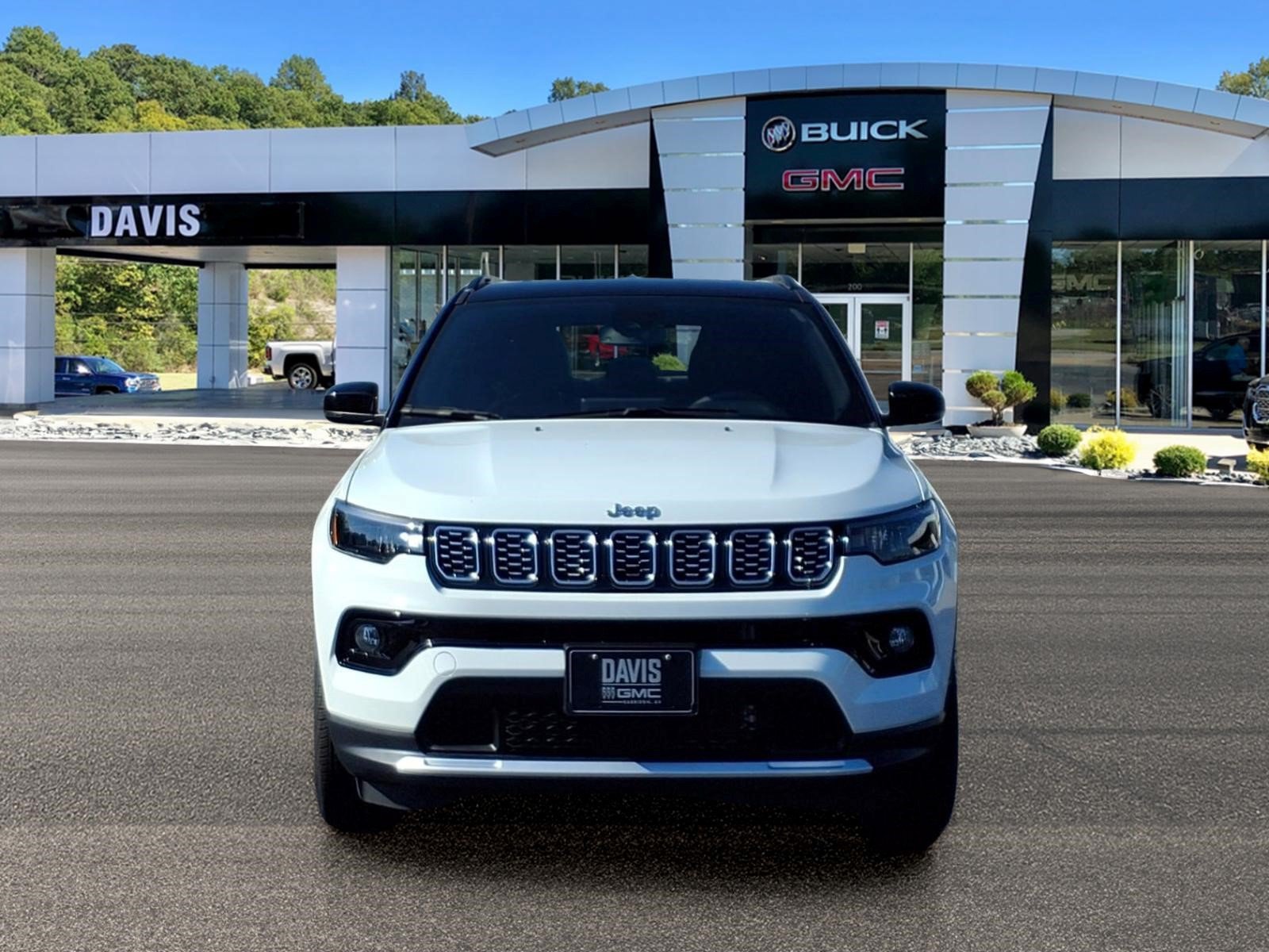 Used 2026 Jeep Compass Limited AWD/4WD image 2