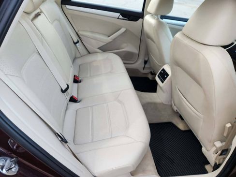 Used 2013 Volkswagen Passat 2.5 SE FWD image 16