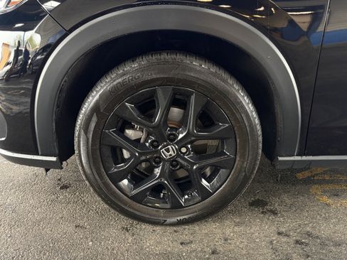 Used 2023 Honda HR-V Sport image 7